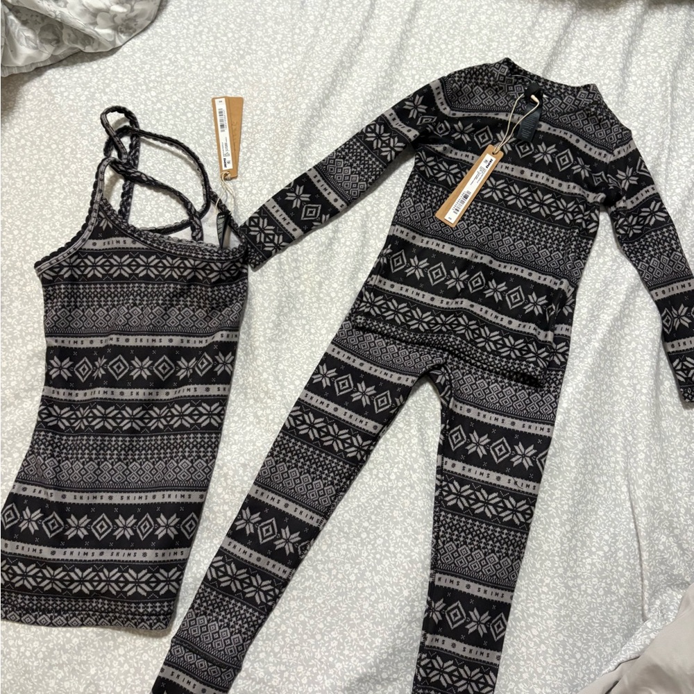 SKIMS Black and Gray Patterned Set